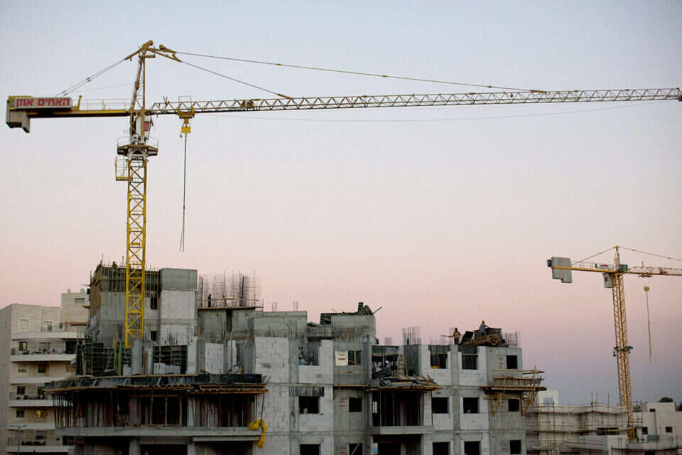 מסתמן: מחר תאושר רפורמת הקרקעות // צילום: יונתן זינדל // מסתמן: מחר תאושר רפורמת הקרקעות ,
