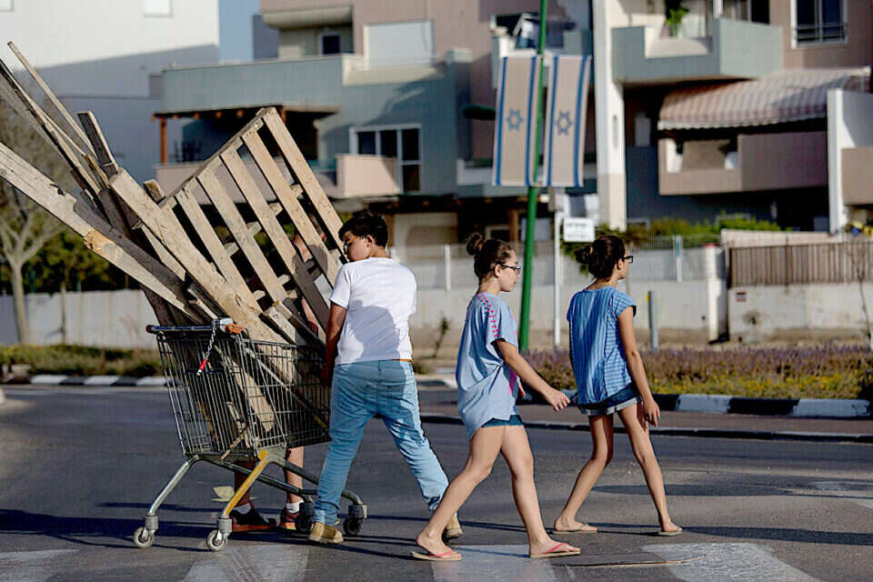 ביום ד' נחגוג ל"ג בעומר , 