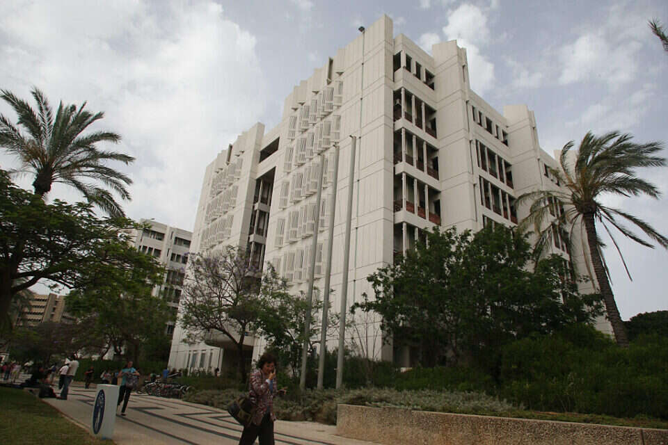 אוניברסיטת תל אביב , מאיר פרטוש