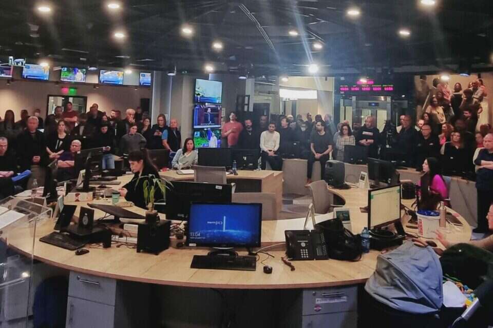 ישיבת החירום במשרדי כאן 11 בירושלים , דוברות כאן