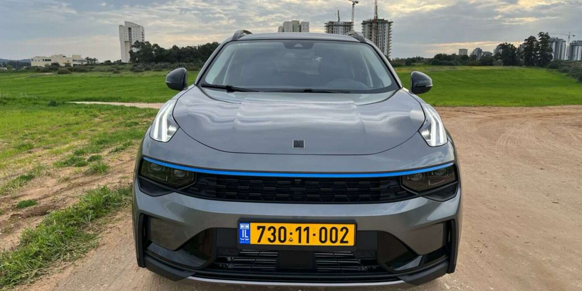 ,