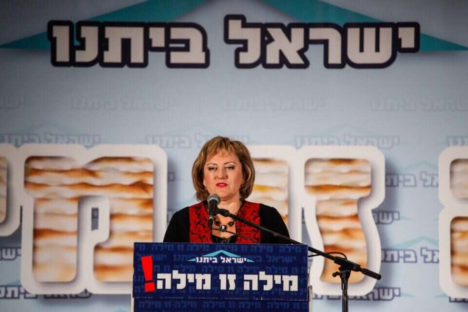 מעצרים וחקירות של 30 איש הפכו שיגרה במחוזותינו. פאינה קירשנבאום // מעצרים וחקירות של 30 איש הפכו שיגרה במחוזותינו. פאינה קירשנבאום , 