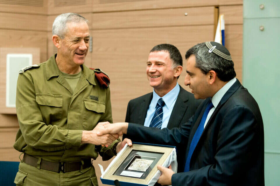 צילום: דודי ועקנין // אלקין ואדלשטיין נפרדים מגנץ ,
