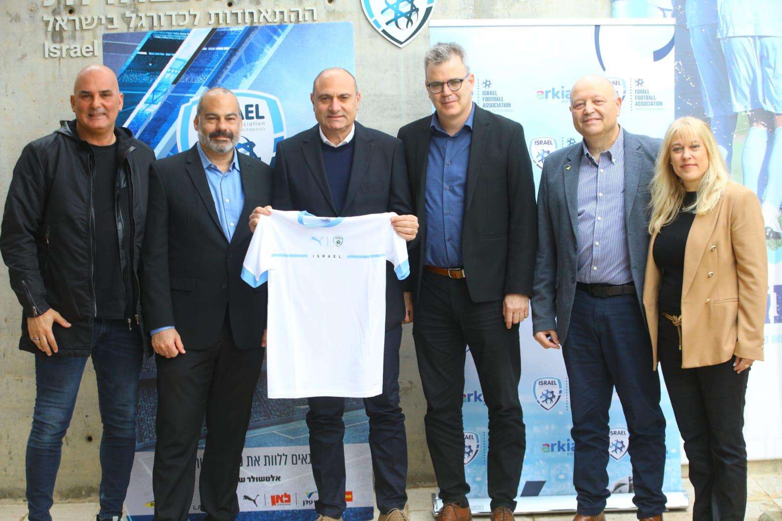 בדרך ליורו 2024: ההתאחדות לכדורגל וארקיע חתמו על הסכם חסות