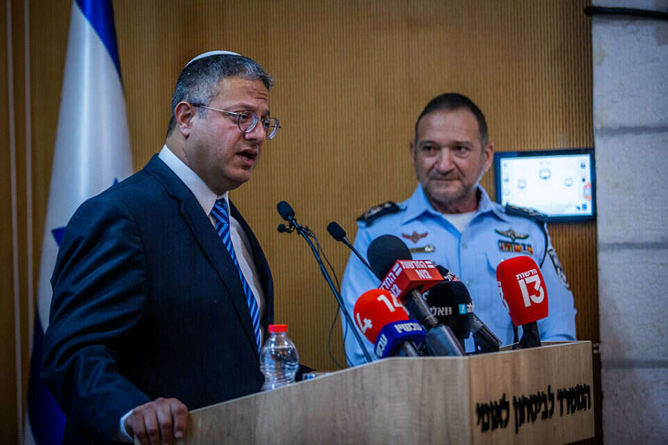 המהות נדחקה לטובת הפופוליזם, השר בן גביר והמפכ"ל שבתאי (ארכיון) , אורן בן חקון