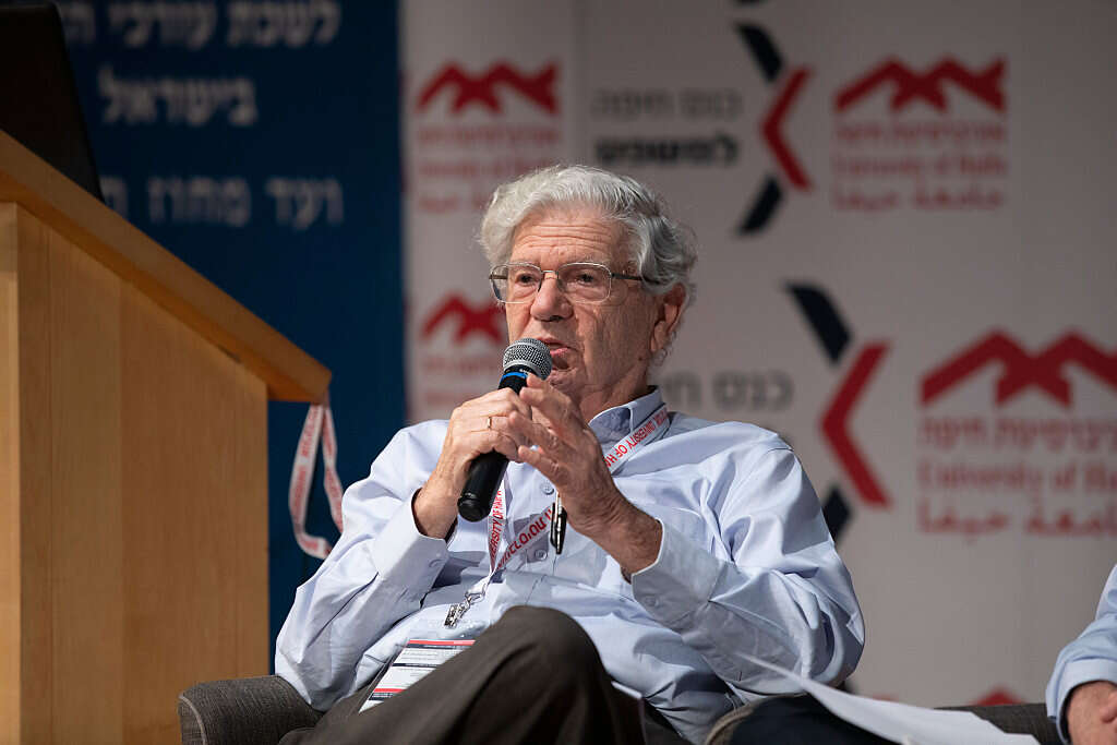 משחקי מילים: כשאהרן ברק אומר שאנחנו נתינים, למה הוא מתכוון?