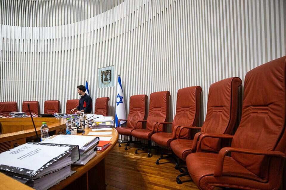 בית המשפט העליון , אורן בן חקון