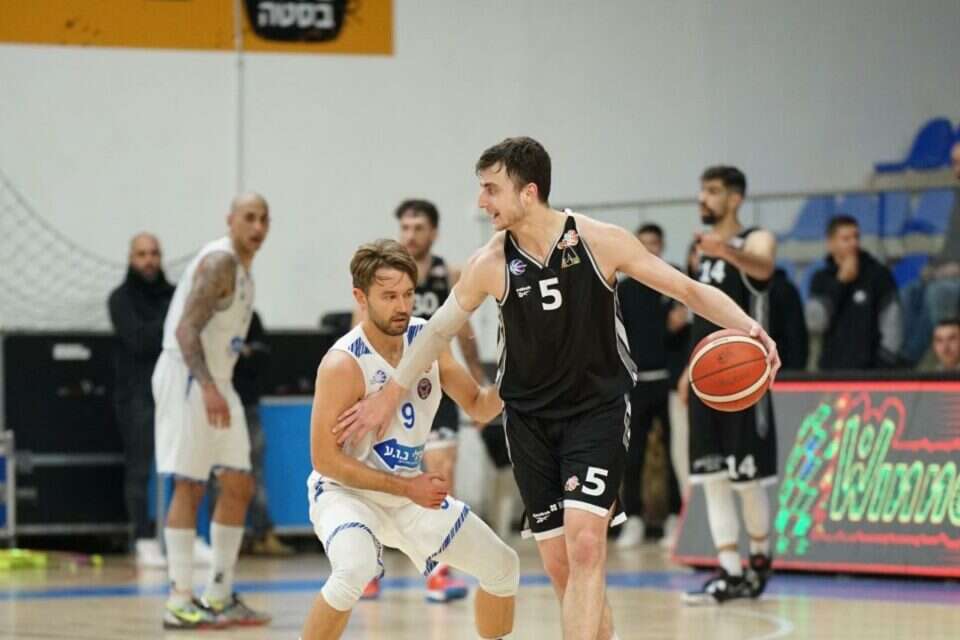 תומר אסייג מול יבגני חולדוב , נתן ברברוב, מינהלת הליגה הלאומית