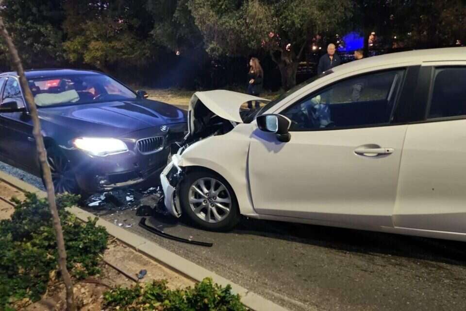 בת 28 נהרגה בתאונה חזיתית בקסריה , תיעוד מבצעי מד"א
