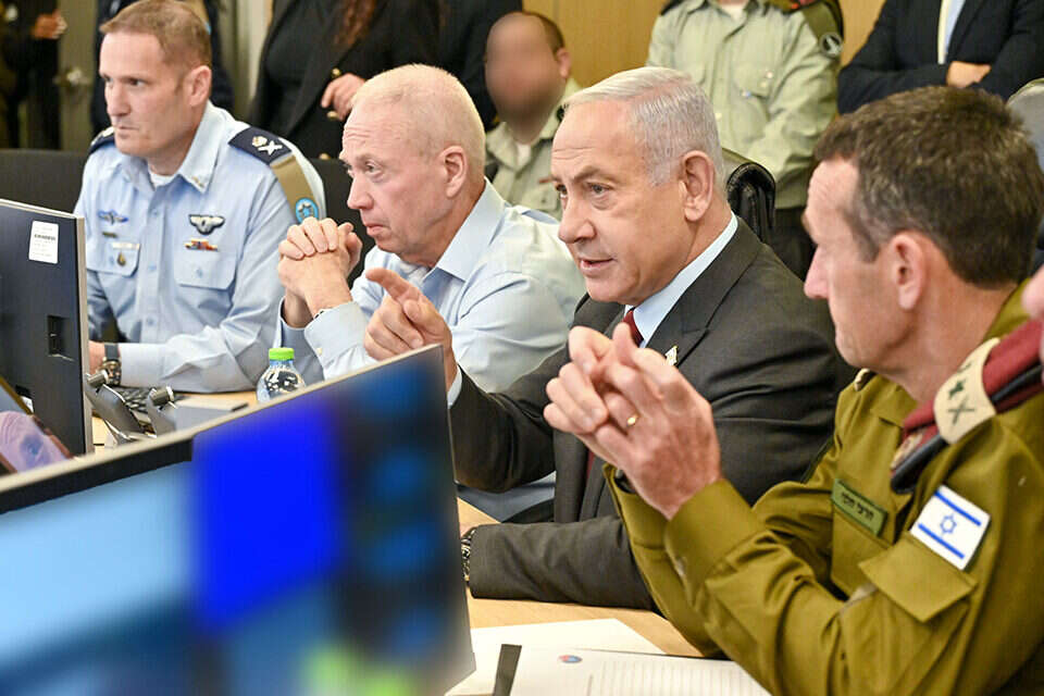 הלוי, נתניהו וגלנט במהלך תרגיל, ארכיון , קובי גדעון/לע"מ