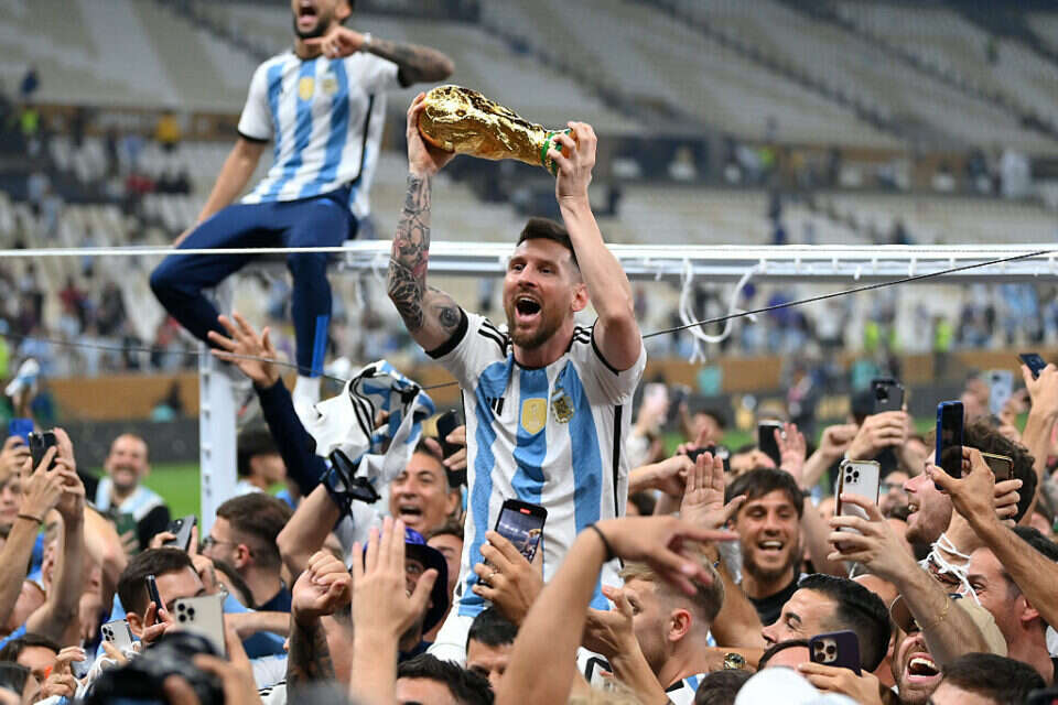 מסי חוגג את הזכייה במונדיאל בדצמבר האחרון , Getty Images