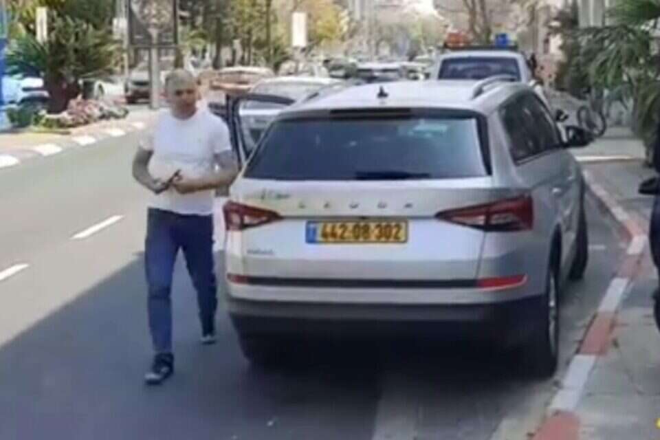 רפי סער, ראש עיירית כפר סבא, חונה באדום-לבן , ביקורת בונה