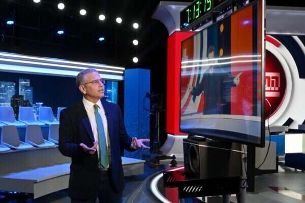 המסכים נפלו. הפטריוטים , יח"צ ערוץ 14