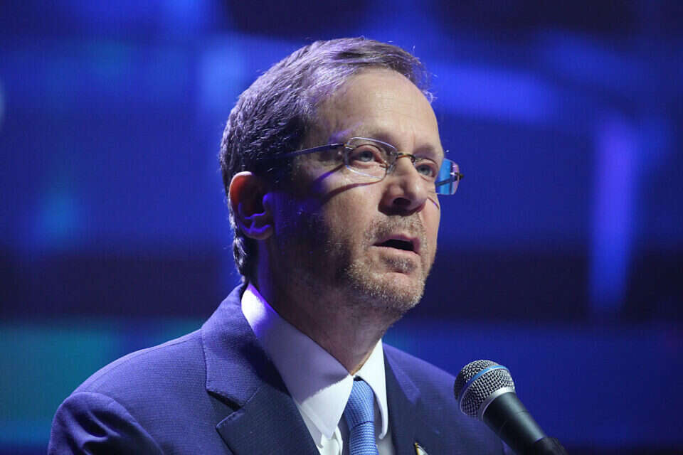 הנשיא הרצוג , קוקו