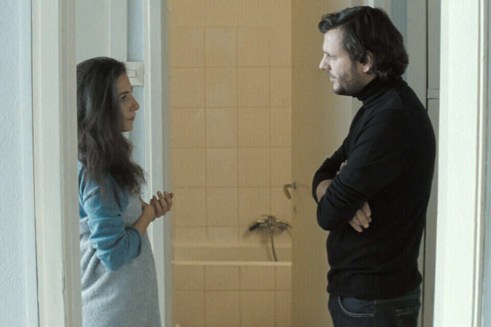 "כשערב יורד על בוקרשט" // "כשערב יורד על בוקרשט" ,
