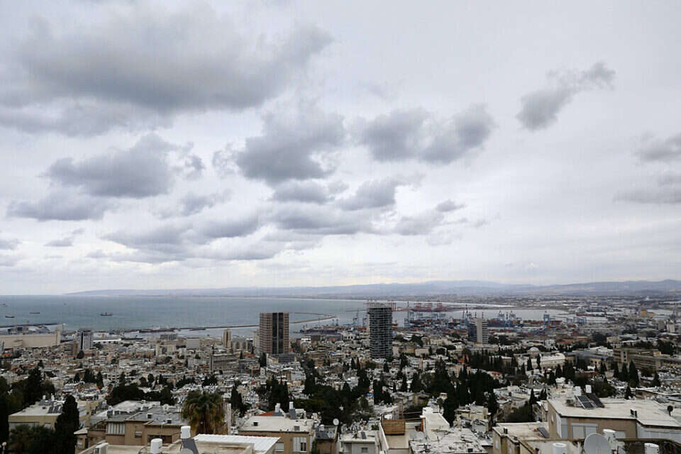 A cool weekend with a chance of rain: the forecast for the next few days