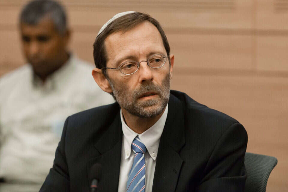 יתאחד או ירוץ לבד? משה פייגלין , דודי ועקנין