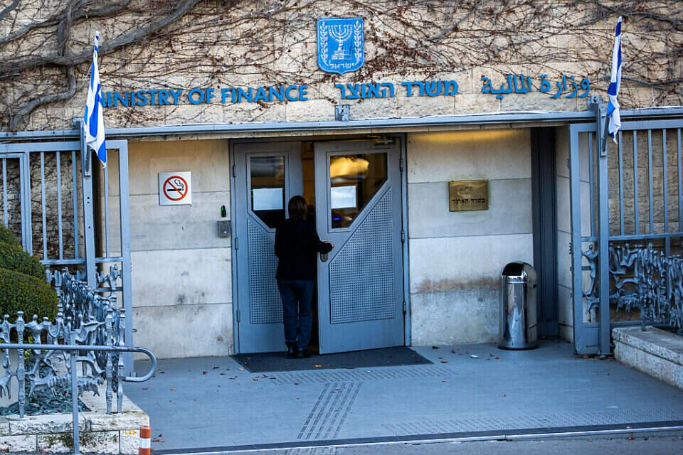 משרד האוצר (ארכיון) , אורן בן חקון