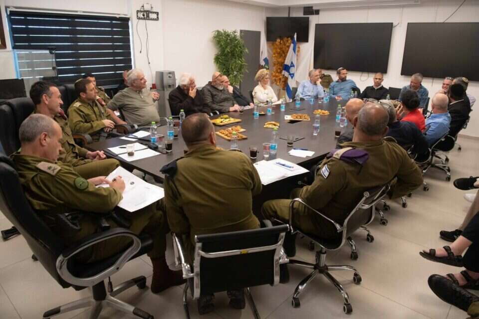 הרמטכ"ל הרצי הלוי בפגישה עם ראשי מועצת יש"ע. מתוסכלים מהמצב  , דובר צה"ל