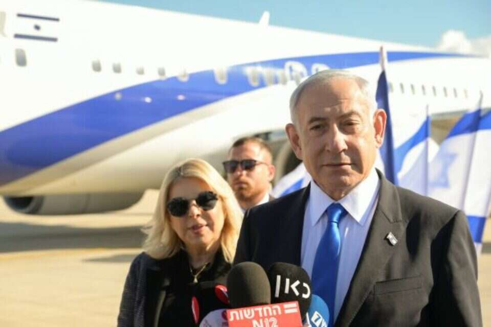 המריא לרומא. רה"מ ורעייתו אתמול בנתב"ג