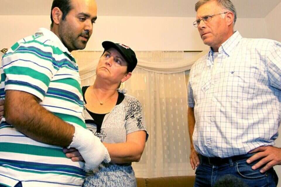 איתן עידן עם הוריה של תמר ז"ל ,