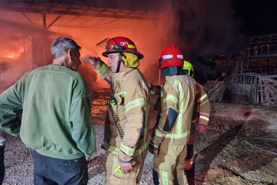 ח"כ בן ברק עם לוחמי האש בנהלל , דוברות כבאות והצלה צפון