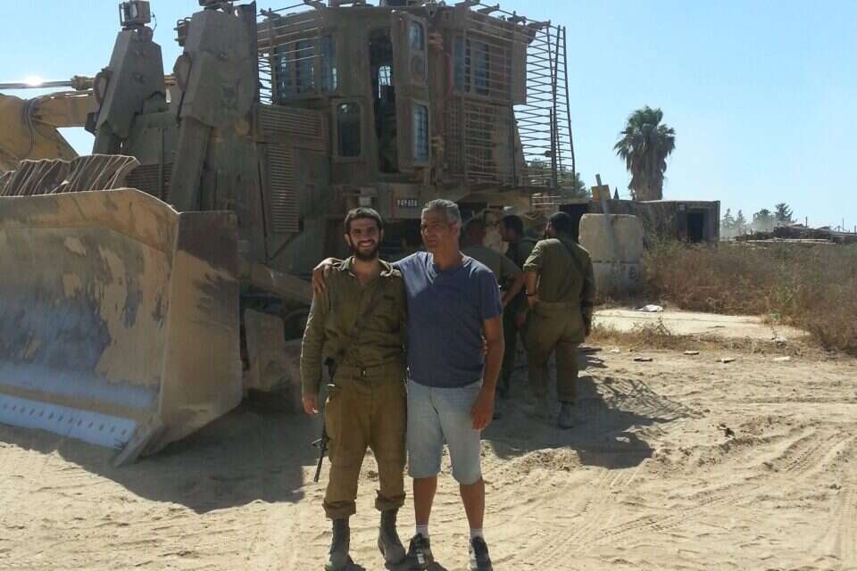 עדיאל ואביו עוזי, ימים לפני התקרית , 