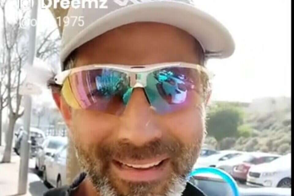 אורן סיטבון. לרוץ מרתון יחף ,