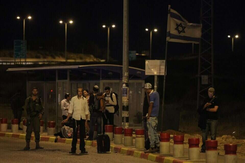 טרמפיאדה בשומרון (ארכיון) // צילום: אורי לנץ // טרמפיאדה בשומרון (ארכיון) ,
