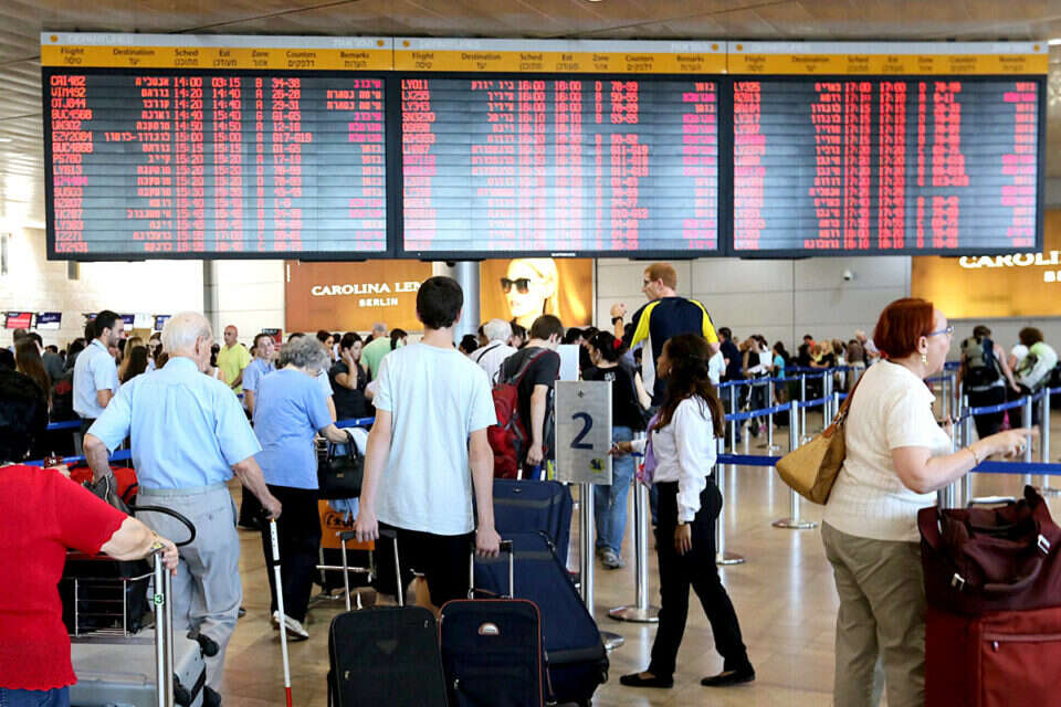 נתב"ג. בקרוב המסכים יהיו ירוקים , קוקו
