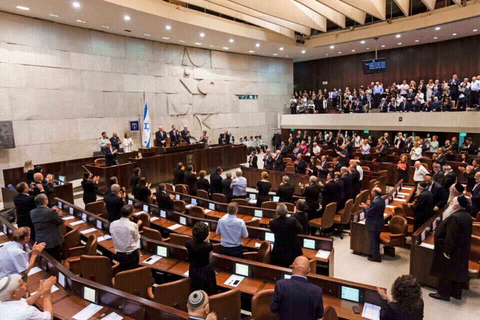 מליאת הכנסת, בטקס השבעת הנשיא. דיונים על מי מנוחות  //  צילום: דודי ועקנין // מליאת הכנסת, בטקס השבעת הנשיא. דיונים על מי מנוחות , 