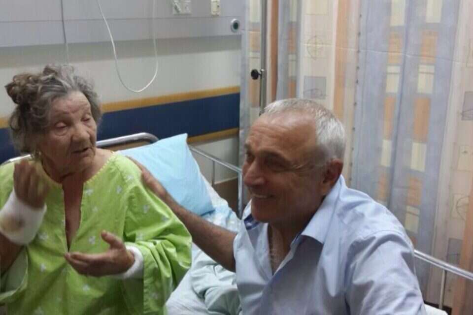 צילום: המשרד לביטחון פנים // השר לביטחון פנים בביקורו בבית החולים , 