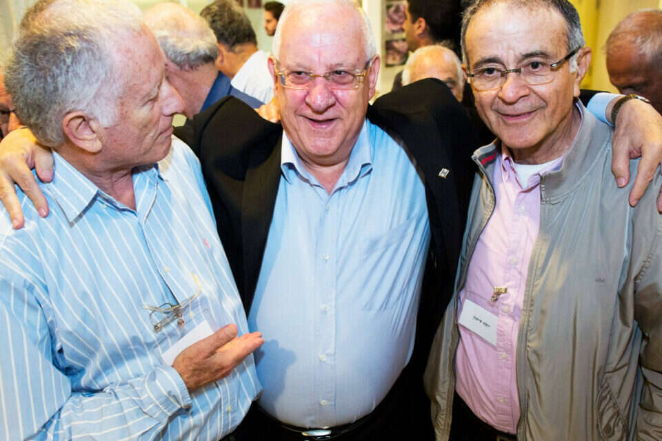 ריבלין וחבריו בכנס המחזור // צילום: יונתן זינדל // ריבלין וחבריו בכנס המחזור, אתמול ,