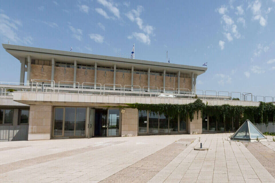 על גג המשכן יוצבו פאנלים סולאריים  //  צילום: דודי ועקנין // על גג המשכן יוצבו פאנלים סולאריים , 