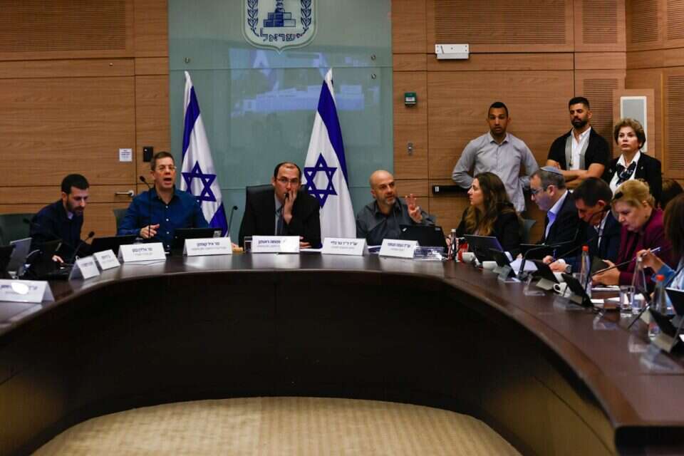 ועדת החוקה, בראשותו של ח"כ שמחה רוטמן (ארכיון) , אורן בן חקון