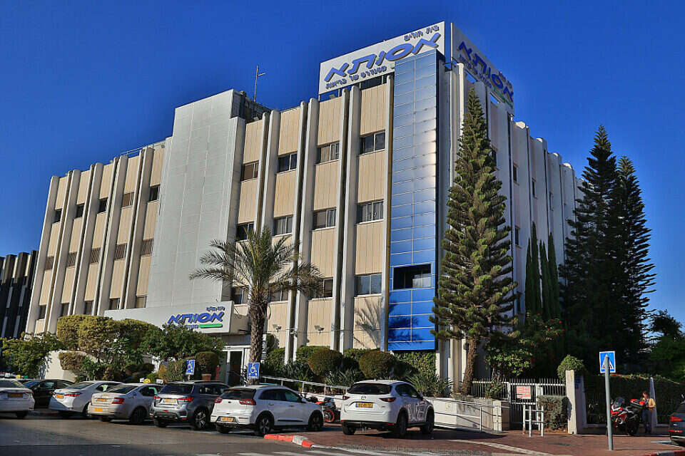אסותא ראשון לציון. שרשרת של טעויות , קוקו