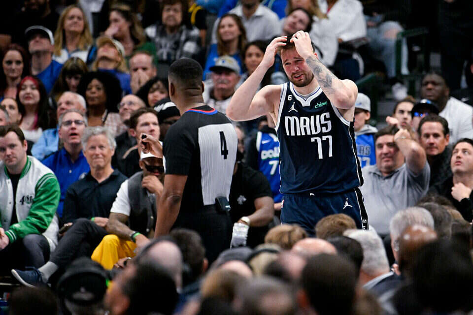לוקה דונצ'יץ' מוחה , USA TODAY Sports