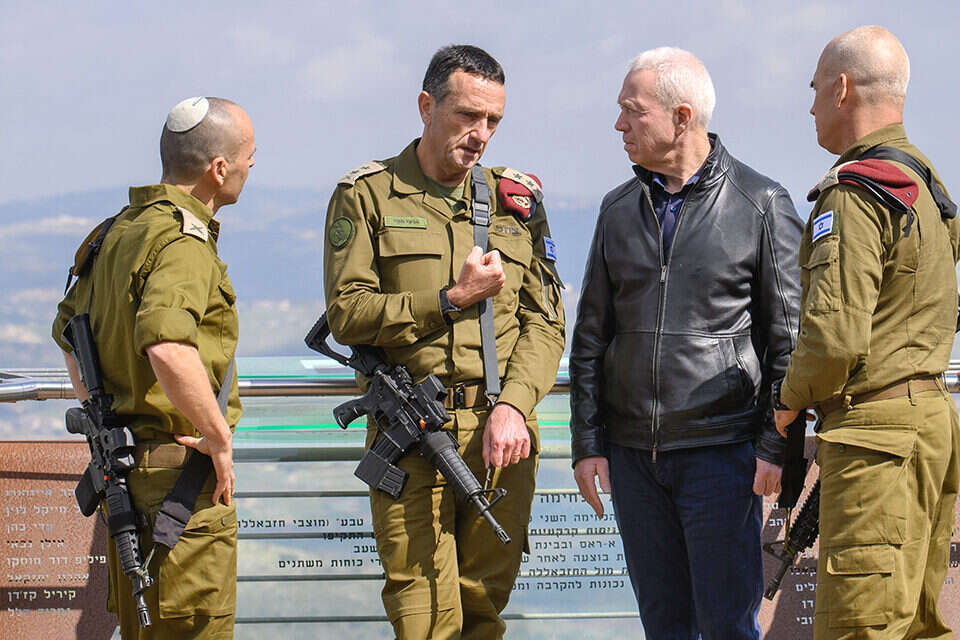הציג לנתניהו תמונת מצב אמיתית. השר גלנט והרמטכ"ל הלוי בצפון