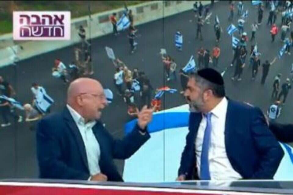 העימות בערוץ 13 , 