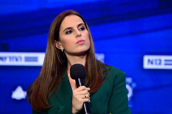 התבלבלה. דפנה ליאל , יוסי זליגר