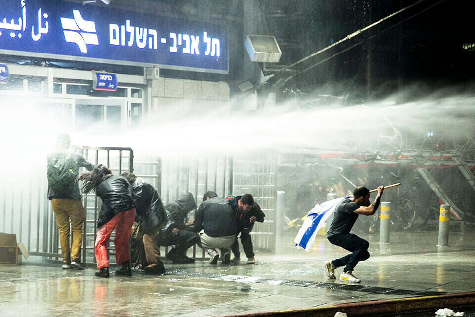 מתנגדי הממשלה במהלך המחאה. הרפורמה היתה רק תירוץ , Gettyimages