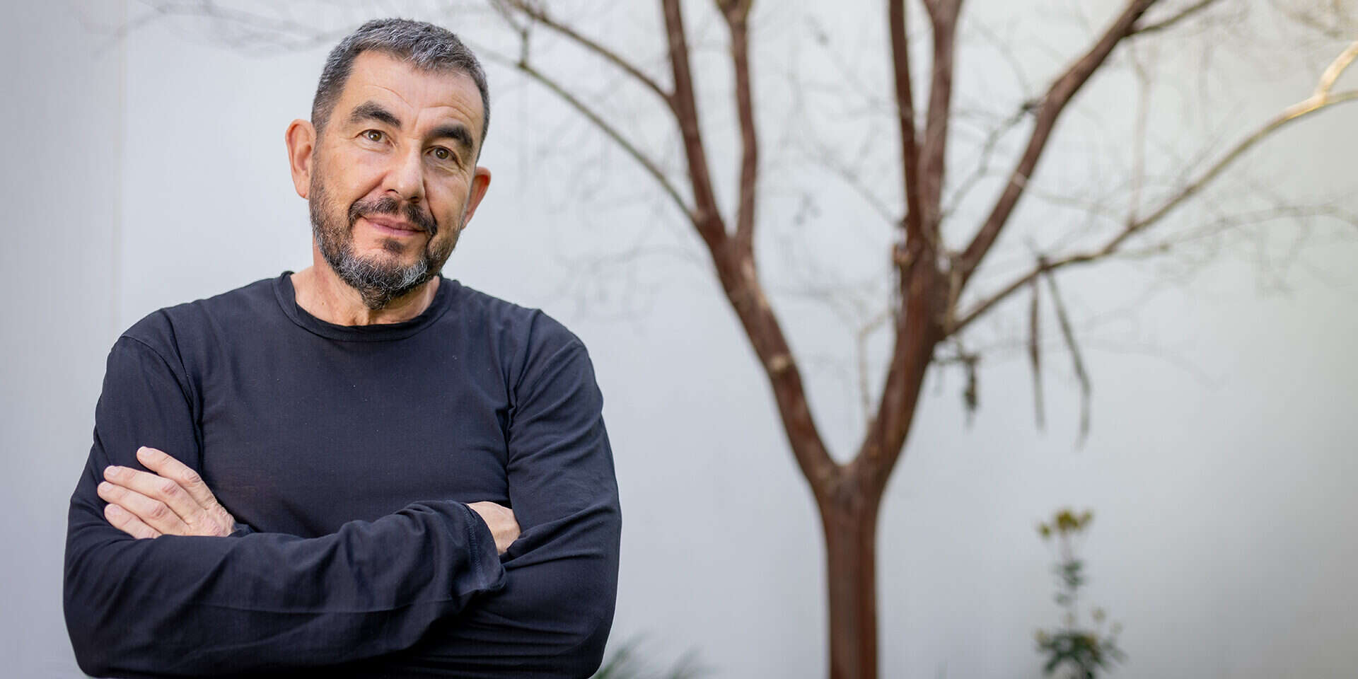 "נכון שישראל שרויה במשבר מתמיד, כל הזמן על הקצה, אבל זה קיצוני במיוחד". ארי שביט, השבוע , אריק סולטן