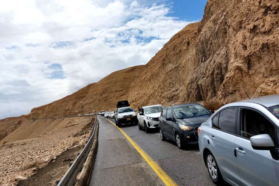 פקקים בכביש 90 בערבה , טליה דולב