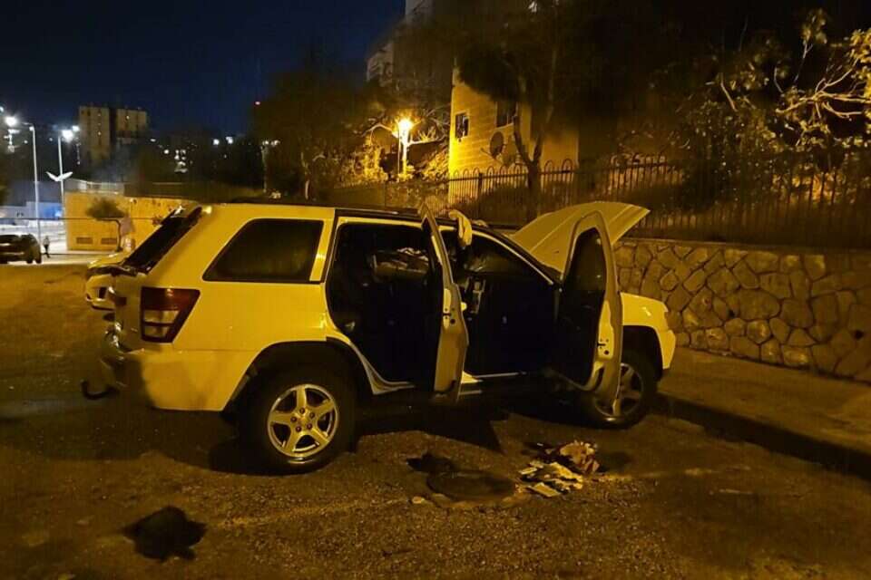 השחית, הצית וקרא "אללה אכבר" , דוברות המשטרה