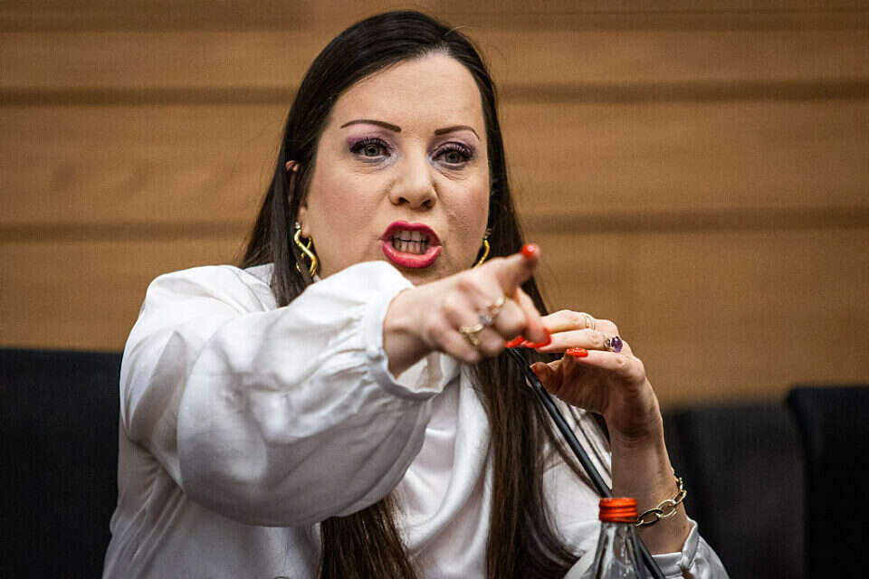 דברים מוזרים? ח"כ טלי גוטליב , אורן בן חקון