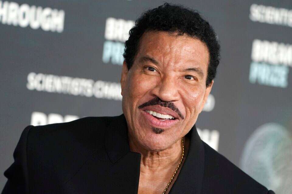 ליונל ריצ'י , איי.פי.
