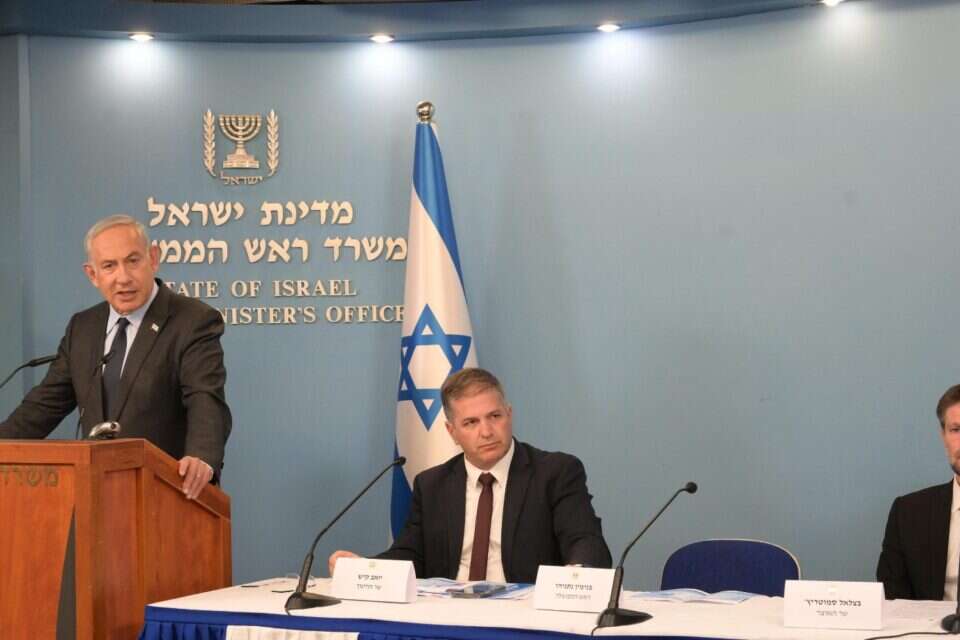 נתניהו, קיש וסמוטריץ' במסיבת העיתונאים