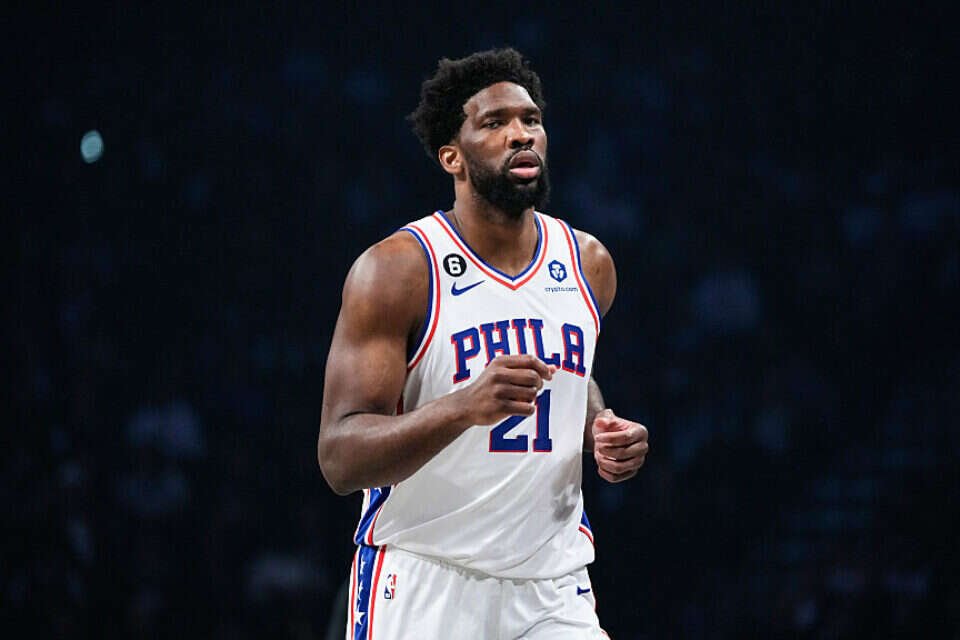 ג'ואל אמביד. ה-MVP של העונה , AP