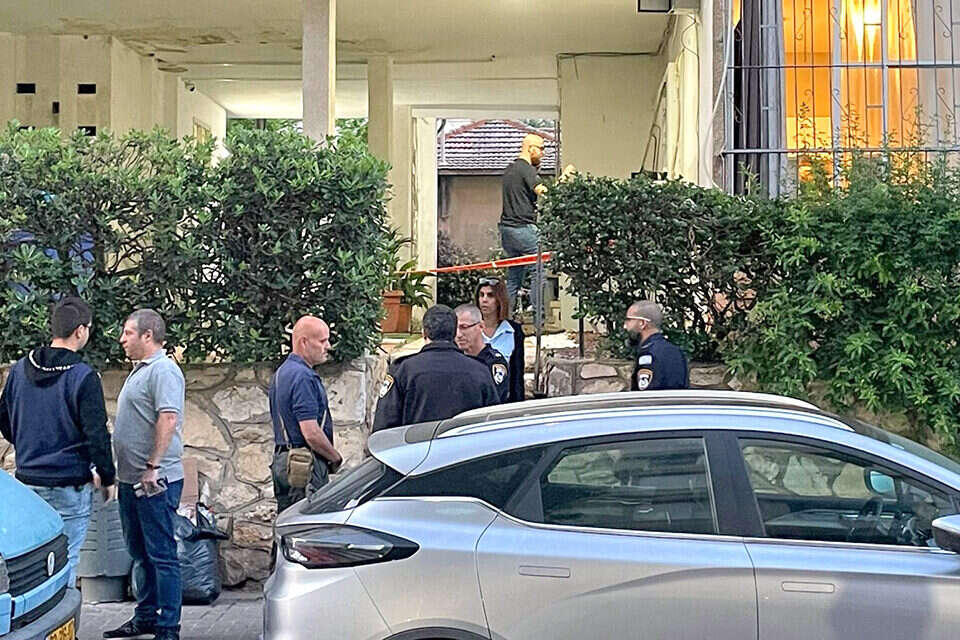חוסל במיטה. זירת הרצח של ברוך בורוכוב , דוברות המשטרה