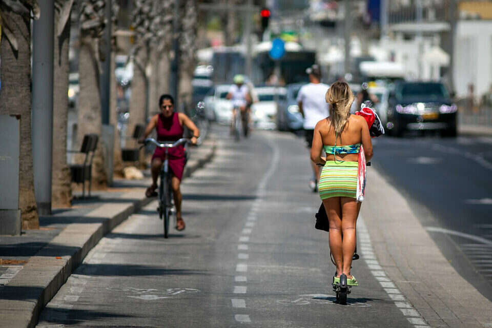 הטיילת בתל אביב , אורן בן חקון
